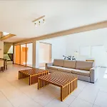 Villa Thera