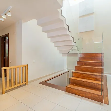 Thera * Gale (Albufeira)